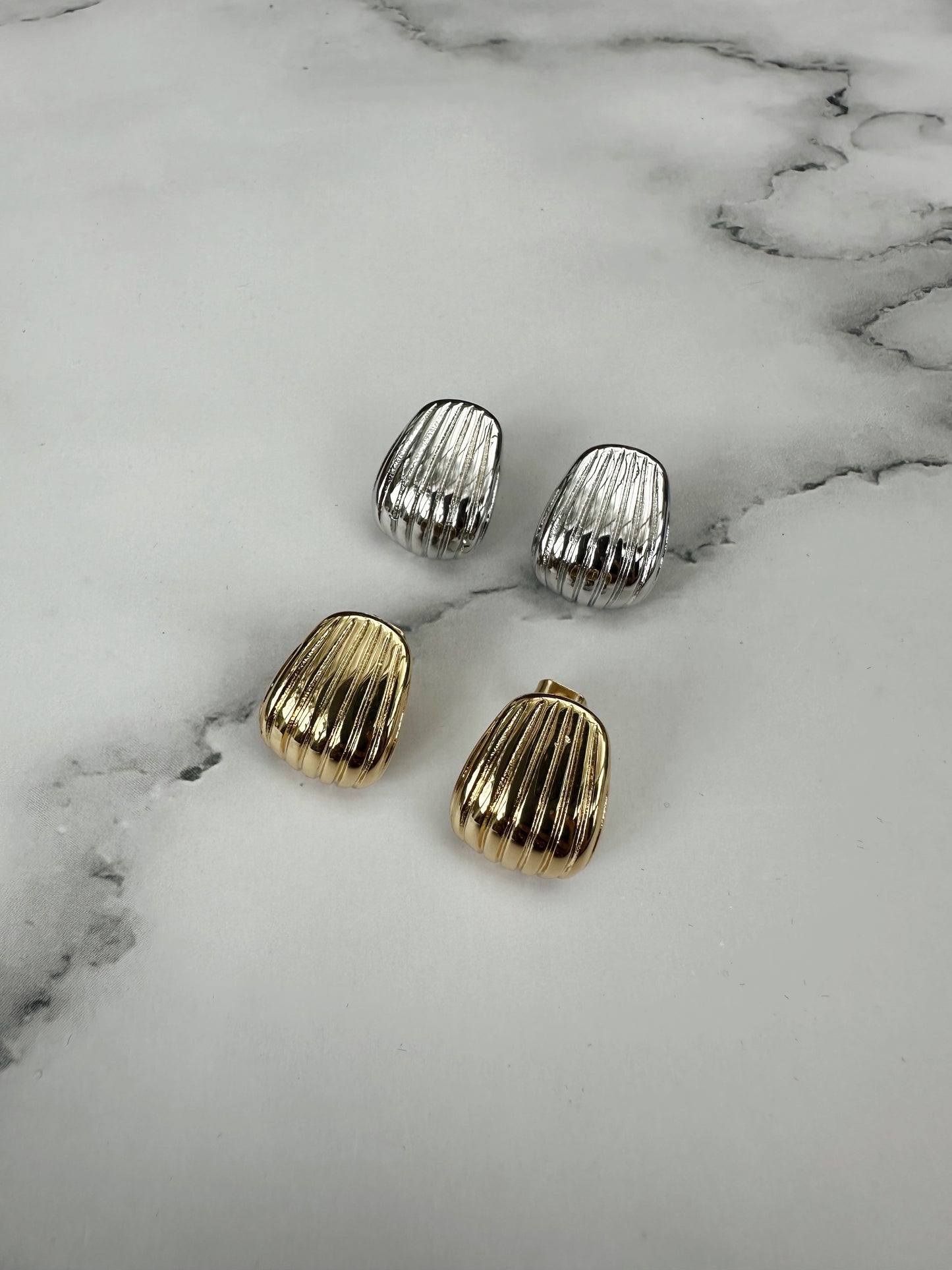 Ally Earrings (Gold)