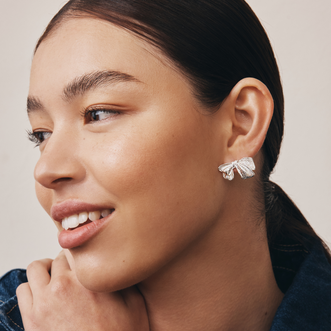 Zara Bow Earrings (Gold & Silver)