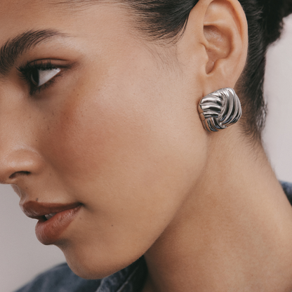Clara Vintage Square Earrings (Silver)